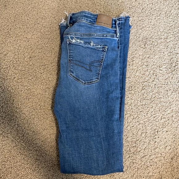 American Eagle Size 0 Super High Rise Flare Jeans - Picture 2 of 4